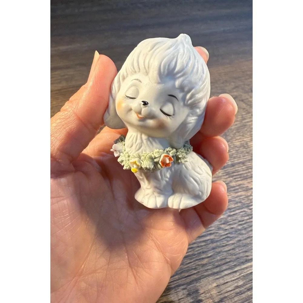 Vintage Ceramic Puppy Figurine – 1950s Japan‎ Dog with Floral Collar, 2.5